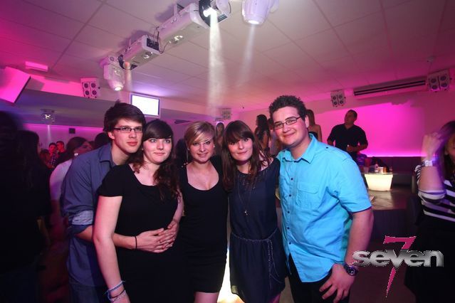 Cliquer pour voir l'image en taille réelle