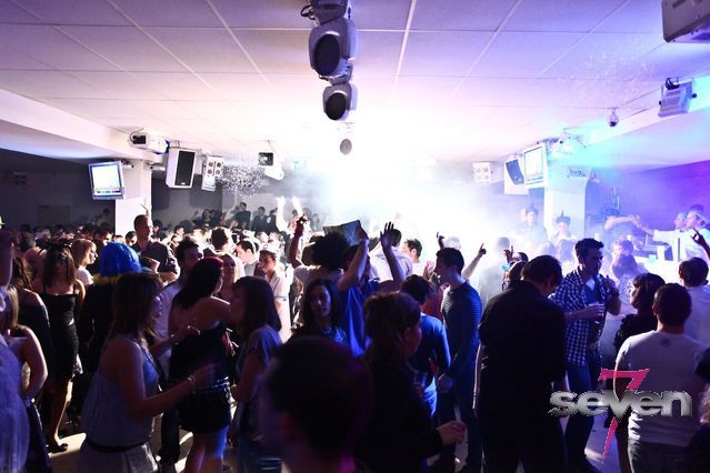 Cliquer pour voir l'image en taille réelle