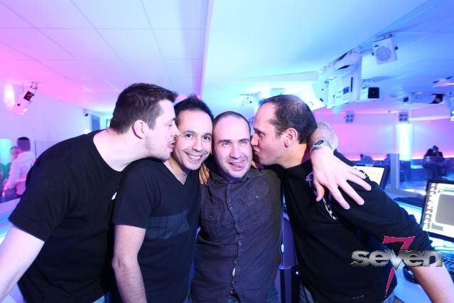 Cliquer pour voir l'image en taille réelle