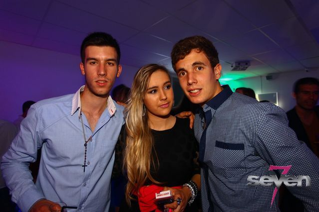 Cliquer pour voir l'image en taille réelle