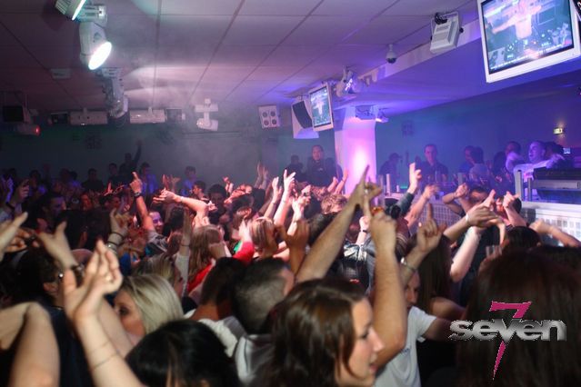 Cliquer pour voir l'image en taille réelle