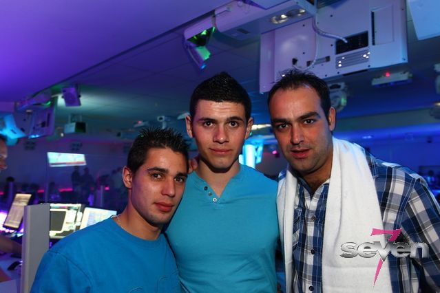 Cliquer pour voir l'image en taille réelle