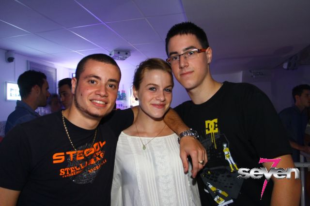 Cliquer pour voir l'image en taille réelle