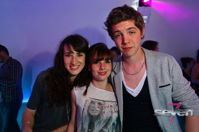 Cliquer pour voir l'image en taille réelle