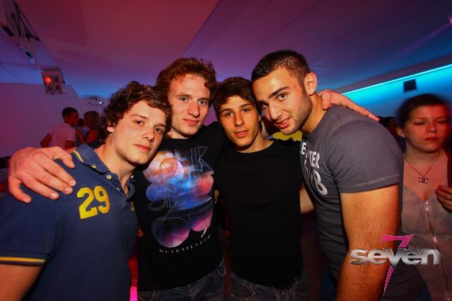 Cliquer pour voir l'image en taille réelle