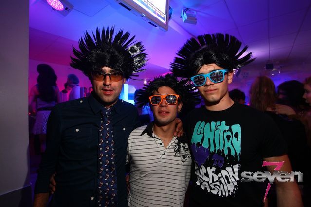 Cliquer pour voir l'image en taille réelle