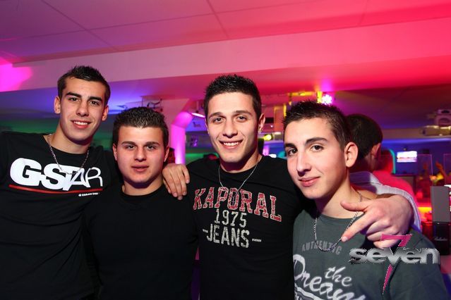 Cliquer pour voir l'image en taille réelle