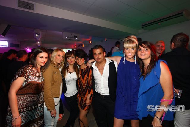 Cliquer pour voir l'image en taille réelle