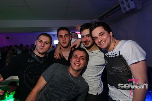 Cliquer pour voir l'image en taille réelle