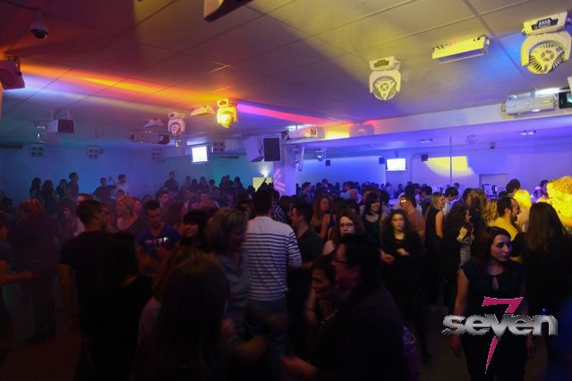 Cliquer pour voir l'image en taille réelle