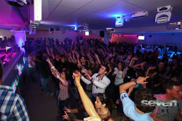 Cliquer pour voir l'image en taille réelle