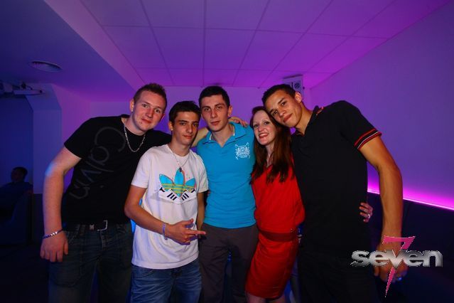 Cliquer pour voir l'image en taille réelle