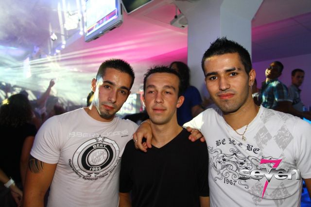 Cliquer pour voir l'image en taille réelle