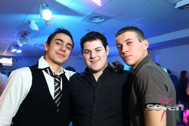 Cliquer pour voir l'image en taille réelle