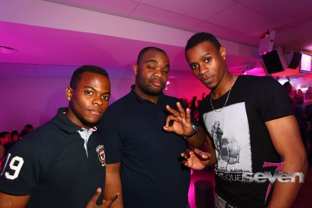 Cliquer pour voir l'image en taille réelle