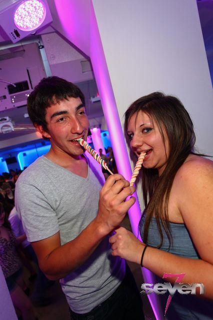 Cliquer pour voir l'image en taille réelle