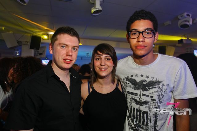 Cliquer pour voir l'image en taille réelle