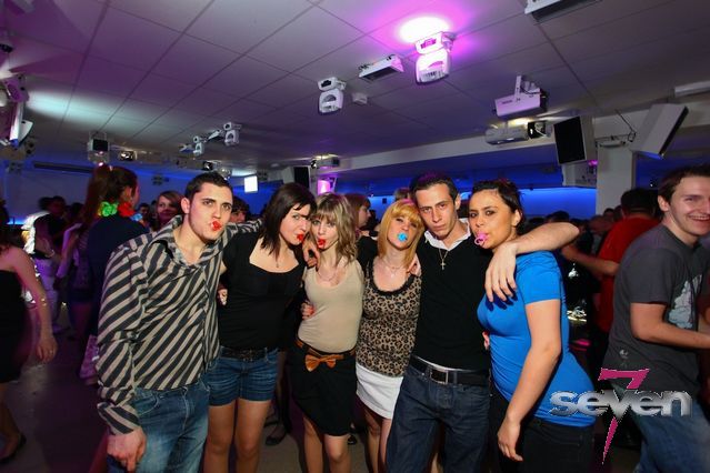 Cliquer pour voir l'image en taille réelle