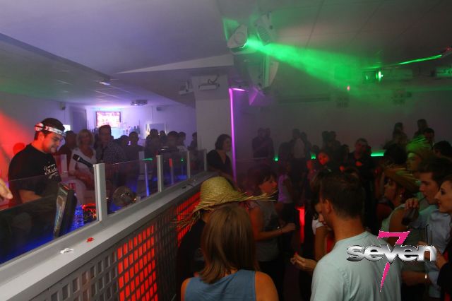 Cliquer pour voir l'image en taille réelle