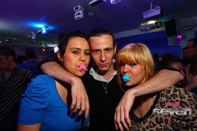 Cliquer pour voir l'image en taille réelle