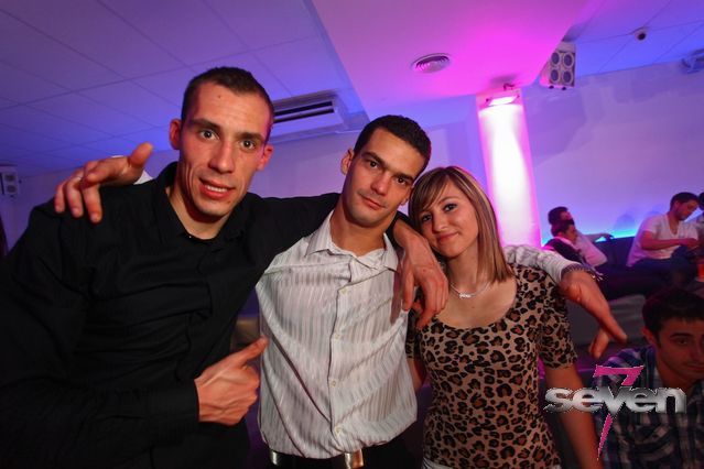 Cliquer pour voir l'image en taille réelle