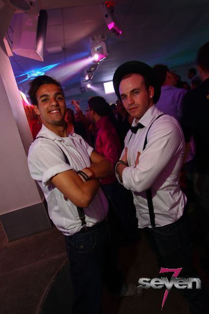 Cliquer pour voir l'image en taille réelle