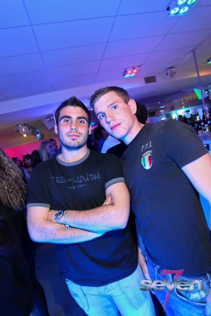 Cliquer pour voir l'image en taille réelle