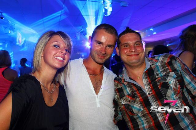 Cliquer pour voir l'image en taille réelle