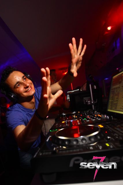 Cliquer pour voir l'image en taille réelle