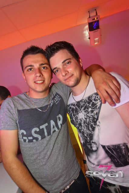 Cliquer pour voir l'image en taille réelle