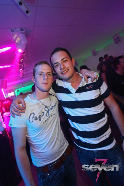 Cliquer pour voir l'image en taille réelle