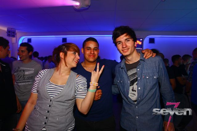 Cliquer pour voir l'image en taille réelle