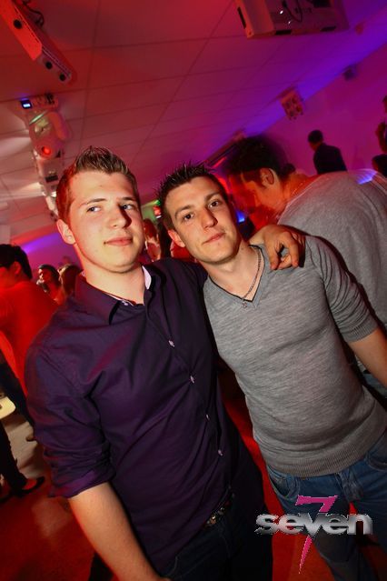 Cliquer pour voir l'image en taille réelle