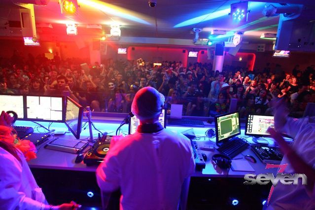 Cliquer pour voir l'image en taille réelle