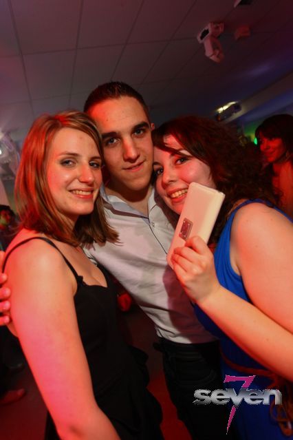 Cliquer pour voir l'image en taille réelle