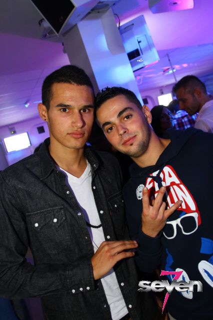 Cliquer pour voir l'image en taille réelle