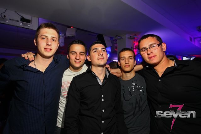 Cliquer pour voir l'image en taille réelle