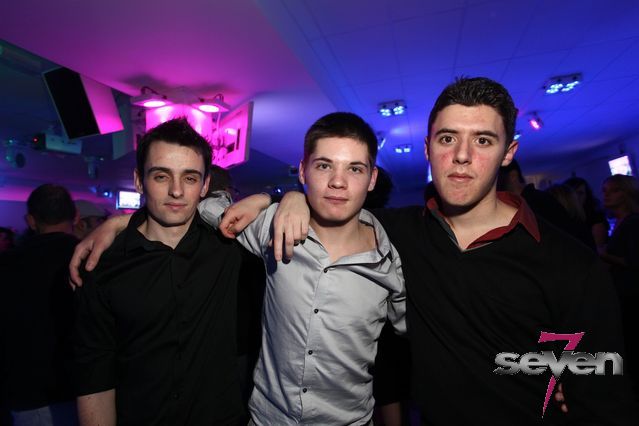 Cliquer pour voir l'image en taille réelle