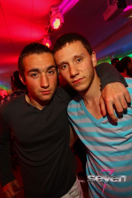 Cliquer pour voir l'image en taille réelle