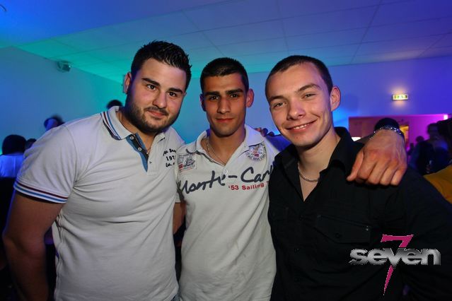 Cliquer pour voir l'image en taille réelle