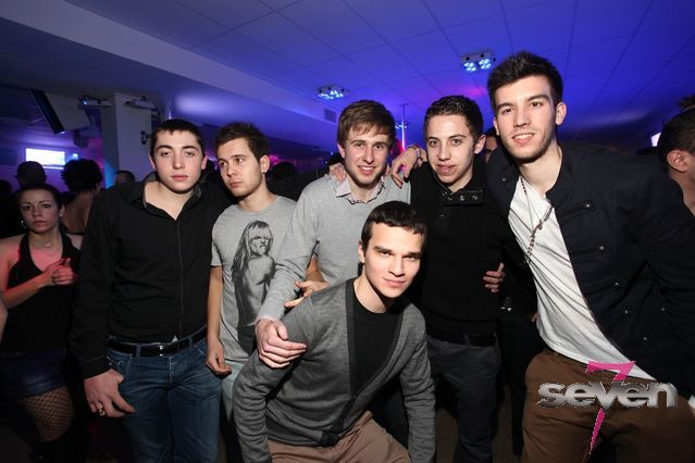 Cliquer pour voir l'image en taille réelle