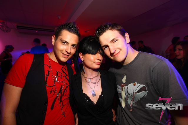 Cliquer pour voir l'image en taille réelle