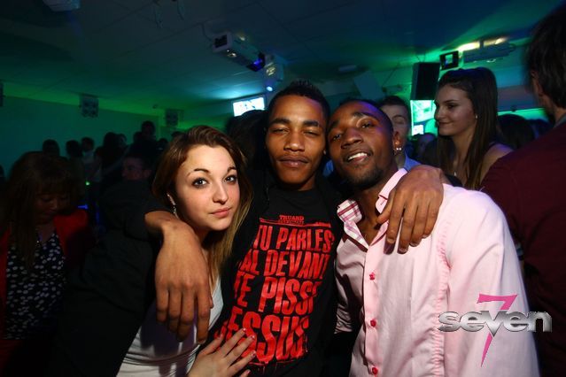 Cliquer pour voir l'image en taille réelle