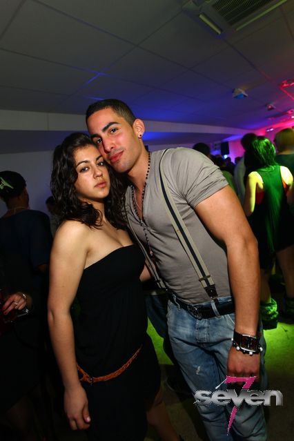 Cliquer pour voir l'image en taille réelle