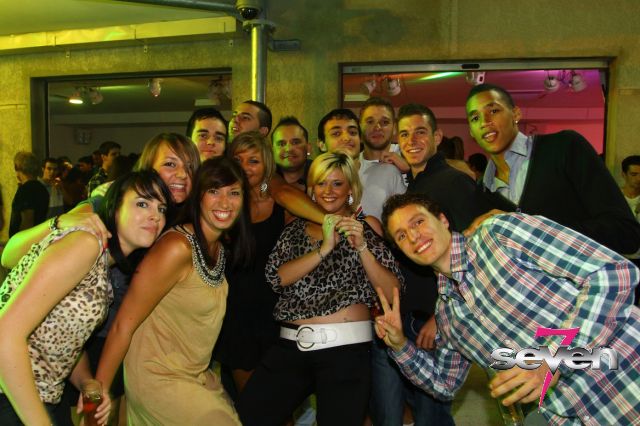 Cliquer pour voir l'image en taille réelle