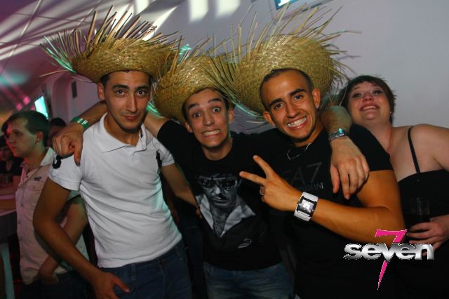 Cliquer pour voir l'image en taille réelle