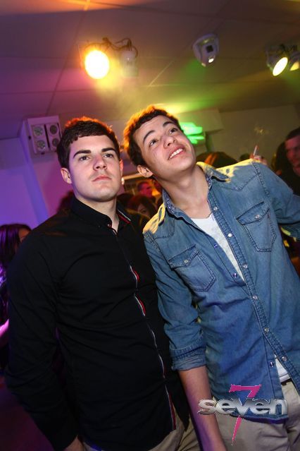 Cliquer pour voir l'image en taille réelle