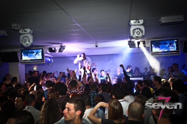 Cliquer pour voir l'image en taille réelle