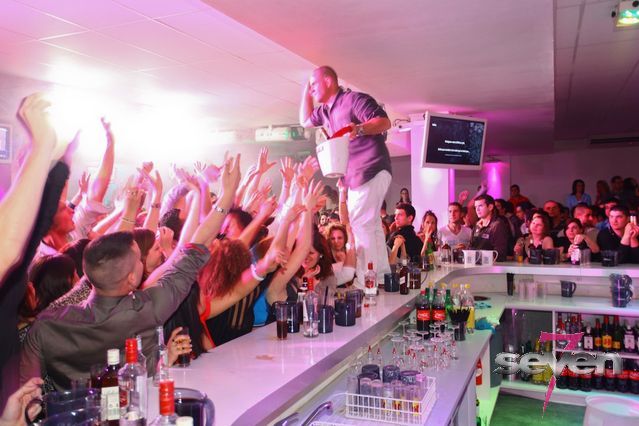 Cliquer pour voir l'image en taille réelle