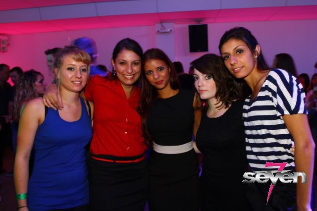 Cliquer pour voir l'image en taille réelle